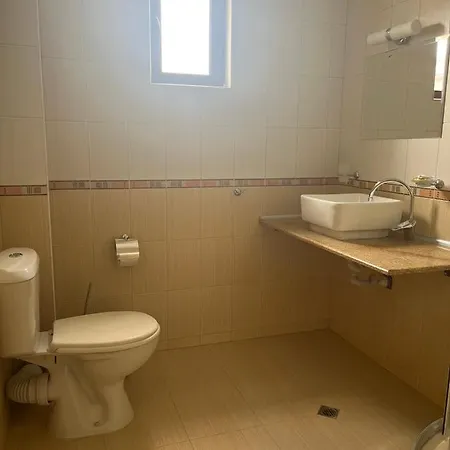 апарт хотел мари Apartment Ravda